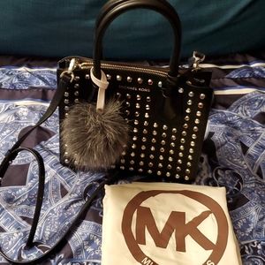 Michael Kors Mercer Studded Leather Crossbody Blk